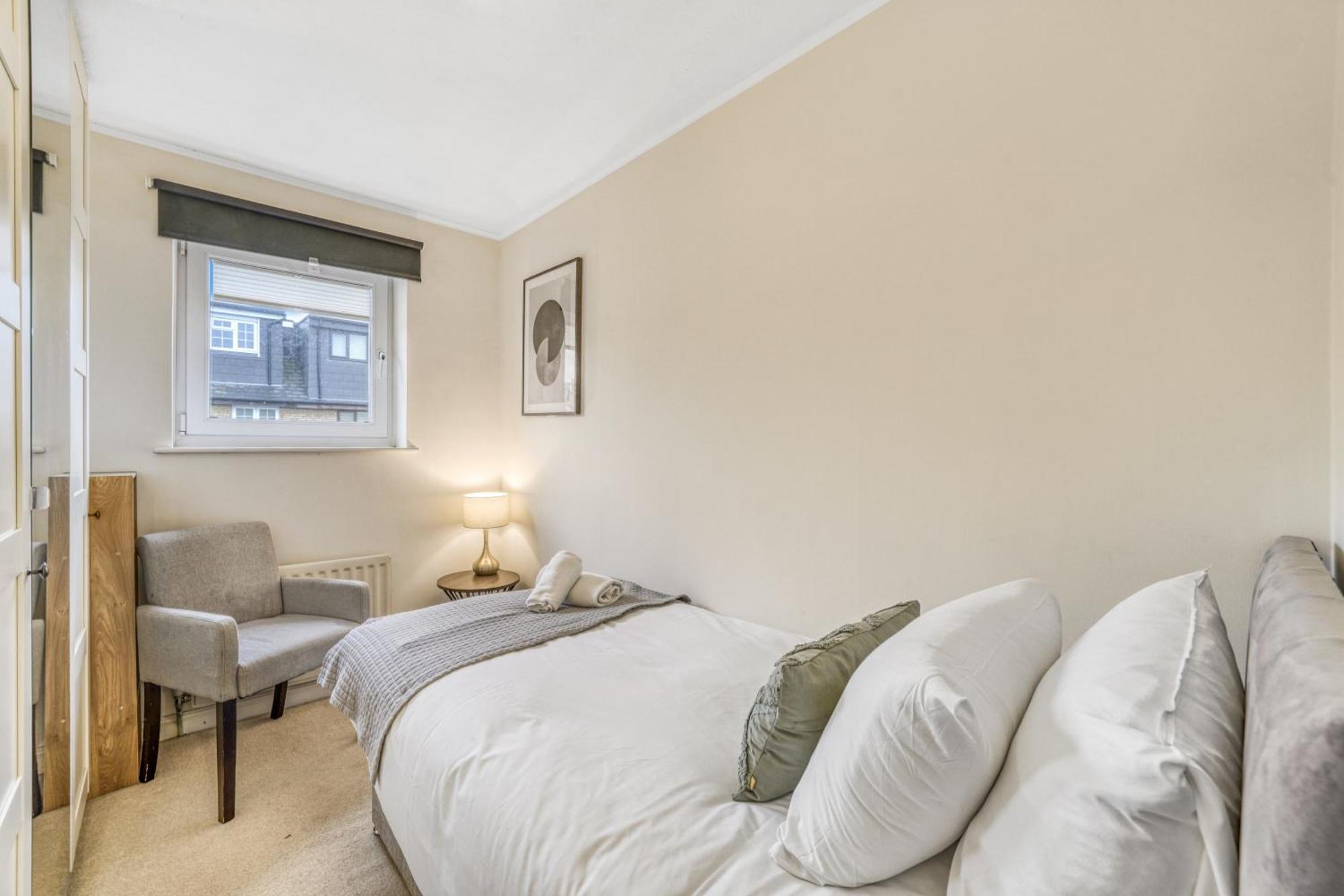 Executive 4 Bedroom Town House In Canada Water Free Wifi & Parking By City Stay Aparts 런던 외부 사진
